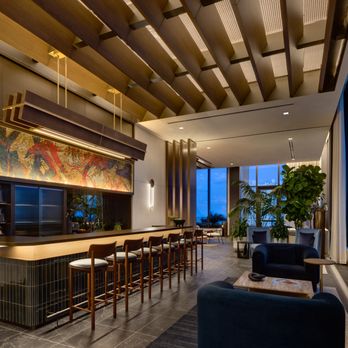 Forma - Forma Skyline Bar Lounge - Apartments Near Me - Miami, Florida