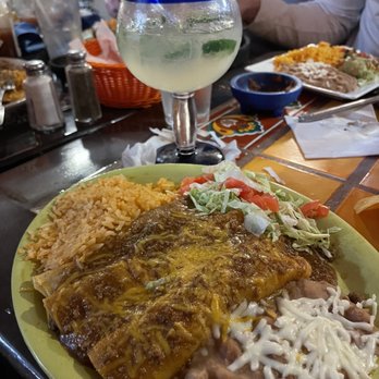 Mexico Lindo Restaurant - Enchiladas with Jalapeño Margarita - Mexican Near Me - Cape Coral, Florida Mexico Lindo Restaurant - Enchiladas with Jalapeño Margarita - Mexican Near Me - Cape Coral, Florida