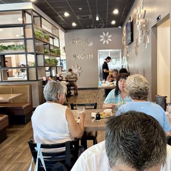 Bone & Broth - inside - Vietnamese Near Me - Ontario, California