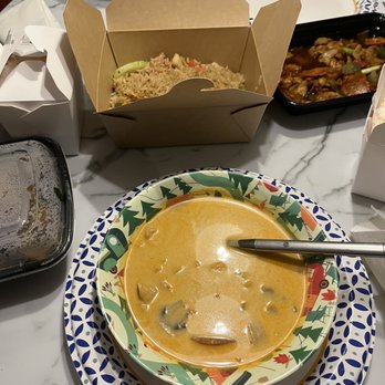 Noodle N Thai - Tom Kha Soup is amongst the best we've had - Thai Near Me - Springfield, Oregon