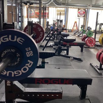 Cambridge Strength and Conditioning - Gyms Near Me - Arlington, Massachusetts Cambridge Strength and Conditioning - Gyms Near Me - Arlington, Massachusetts