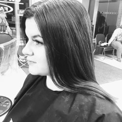 Shear Illusions Unisex Salon