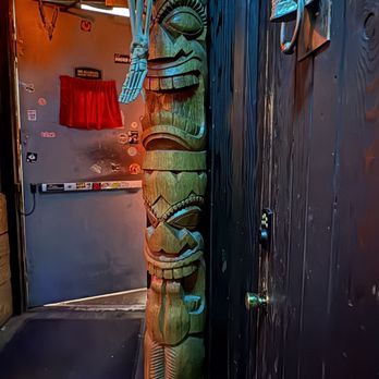 Red Dwarf - tiki - Beer Bar Near Me - Las Vegas, Nevada