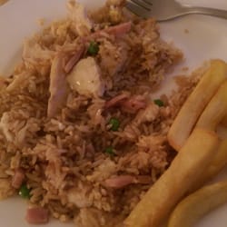 Lili's - Kids chicken fried rice with some cheeky chips