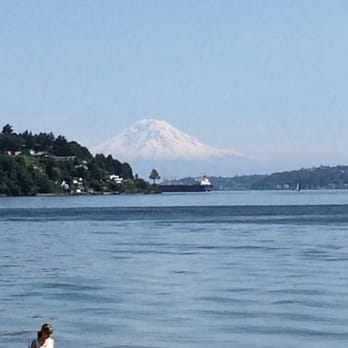 Discovery Park - View of Mt. Rainier from the walk on the beach in Discovery Park. - Parks Near Me - Seattle, Washington Discovery Park - View of Mt. Rainier from the walk on the beach in Discovery Park. - Parks Near Me - Seattle, Washington