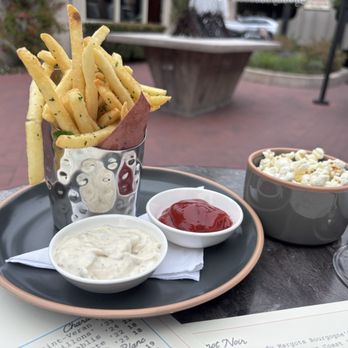 VIN By the Sea - Complimentary bite (fries) and popcorn - Wine Bars Near Me - Carmel, California VIN By the Sea - Complimentary bite (fries) and popcorn - Wine Bars Near Me - Carmel, California
