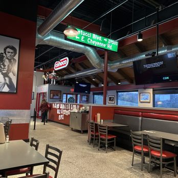 SMITTY’S GARAGE BURGERS & BEER - Updated December 2025 - 306 Photos ...