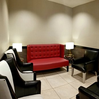 Pointe Plaza Hotel - Lobby - Hotels Near Me - Brooklyn, New York