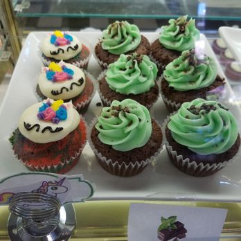 Hokulani Bake Shop - Unicorn!!! ^^ - Bakeries Near Me - Honolulu, Hawaii