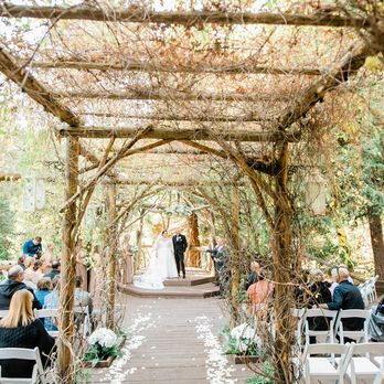 Arrowhead Pine Rose Cabins - Venues & Event Spaces Near Me - Twin Peaks, California