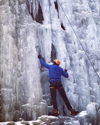 Hard Water Sports by null