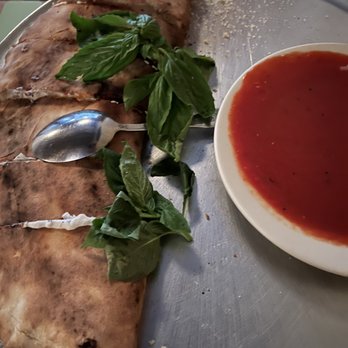 Lucali - Calzone Pizza - Pizza Near Me - Brooklyn, New York Lucali - Calzone Pizza - Pizza Near Me - Brooklyn, New York