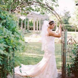 Elmwood Gardens - Elmwood Gardens is a photo paradise for any event