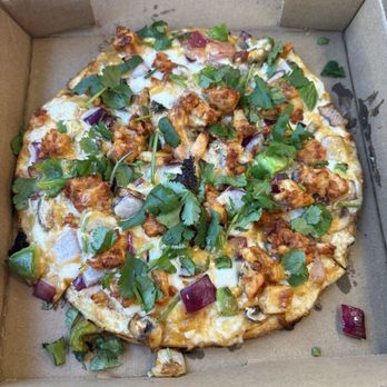 Pizza Twist - Chicken Tikka Masala Pizzatwist - Pizza Near Me - Fairfield, California