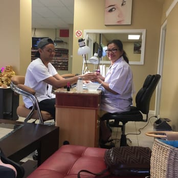 Lyly Natural Nail& Spa - Nail Salons Near Me - Lowell, Massachusetts