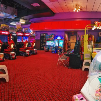 Fun Factory - They've made some upgrades in here. Lots of new games! - Arcades Near Me - Kahului, Hawaii