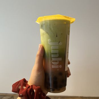 Junbi - Waikiki - Guava matcha with boba - Coffee & Tea Near Me - Honolulu, Hawaii