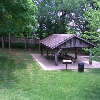 Building and Trades Park - shelter and ramp to the lower part of the park - Parks Near Me - Bloomington, Indiana