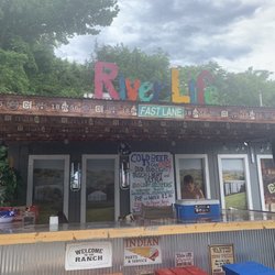 Trotter’s on the River
