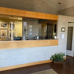 Cal Young Periodontics Center - Reception, Cal Young Periodontics Center. Periodontist in Eugene, OR.