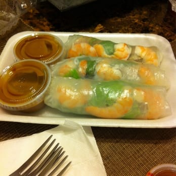 Huong Tra - Summer rolls: shrimps and pork salad - Vietnamese Near Me - Richmond, California Huong Tra - Summer rolls: shrimps and pork salad - Vietnamese Near Me - Richmond, California