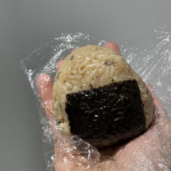 Mr. Kakigori - Shitake (Mushroom) Onigiri (rice ball) - Japanese Near Me - Barcelona, B Mr. Kakigori - Shitake (Mushroom) Onigiri (rice ball) - Japanese Near Me - Barcelona, B