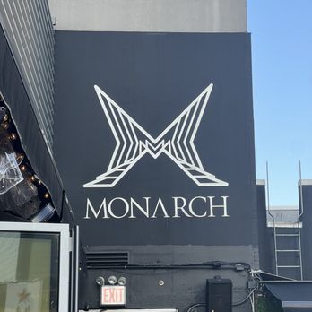 Monarch Rooftop - MONARCH - Lounges Near Me - New York, New York