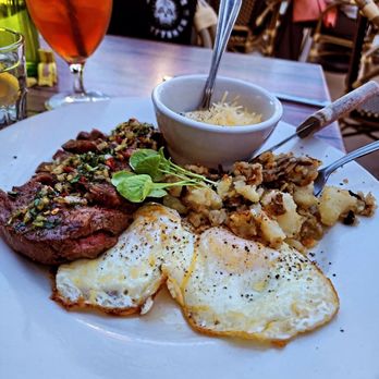 Cody's La Jolla - Breakfast & Brunch Near Me - La Jolla, California Cody's La Jolla - Breakfast & Brunch Near Me - La Jolla, California
