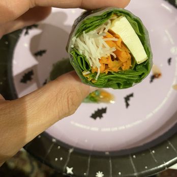 Thai Spices Restaurant - Fresh spring roll with tofu ("hand salad") - Thai Near Me - Lodi, California Thai Spices Restaurant - Fresh spring roll with tofu ("hand salad") - Thai Near Me - Lodi, California