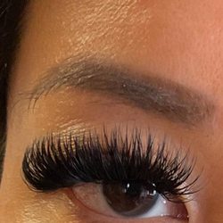 Henna Beauty Salon - Eyelashes Extensions