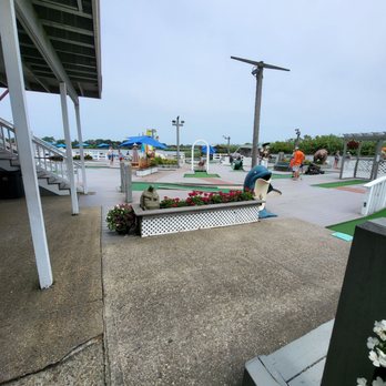 Puff & Putt - Mini Golf Near Me - Montauk, New York