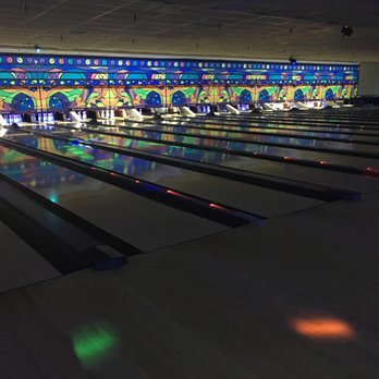 Pin Chasers - Midtown - Bowling Near Me - Tampa, Florida