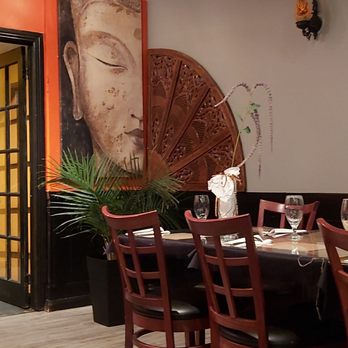 Ceylonta Restaurant - Interior - Indian Near Me - Ottawa, Ontario