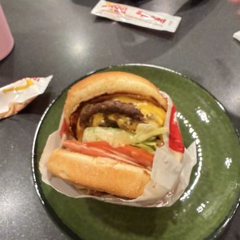 In-N-Out Burger - Fast Food Near Me - Tempe, Arizona