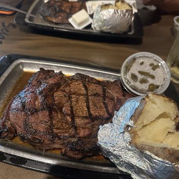 The Scioto Ribber - Delicious medium rare steak!! Yum!! - New American Near Me - Portsmouth, Ohio The Scioto Ribber - Delicious medium rare steak!! Yum!! - New American Near Me - Portsmouth, Ohio