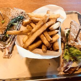California Club Sandwich California Club Sandwich