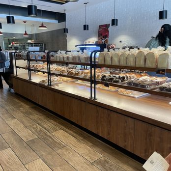 85°C Bakery Cafe-Northridge - Bakeries Near Me - Northridge, California