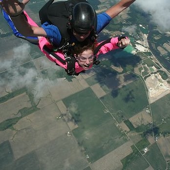 Skydive Chicago - Skydiving Near Me - Ottawa, Illinois