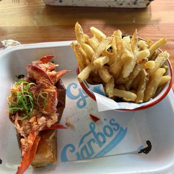 Garbo’s - Connecticut lobster roll - Seafood Near Me - Austin, Texas