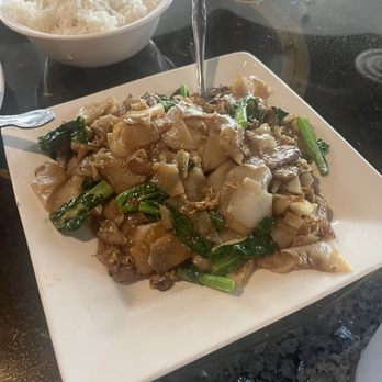 Tony Thai Restaurant - Pad See Eew Beef - Thai Near Me - Houston, Texas Tony Thai Restaurant - Pad See Eew Beef - Thai Near Me - Houston, Texas
