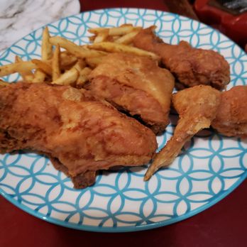 Bilda's Friess Lake Pub - Fried chicken, pretty good. - Burgers Near Me - Hubertus, Wisconsin Bilda's Friess Lake Pub - Fried chicken, pretty good. - Burgers Near Me - Hubertus, Wisconsin