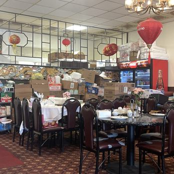 New China Restaurant - Dining room area - Chinese Near Me - Whittier, California