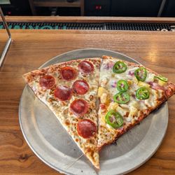 Piezon's Pizzeria - Lunch Special Oh Mio Dio (left) Mahalo with jalapenos (right)