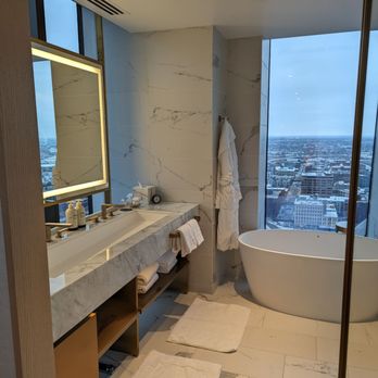 Four Seasons Hotel Minneapolis - Bathroom - Hotels Near Me - Minneapolis, Minnesota