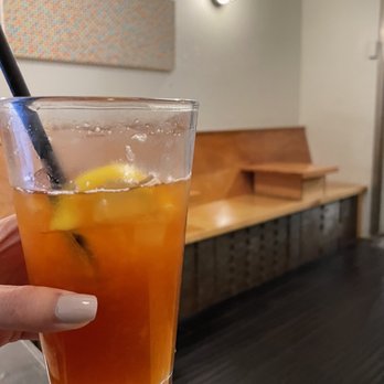 Bloc Somerville - Tea-ade - 16oz - Bakeries Near Me - Somerville, Massachusetts