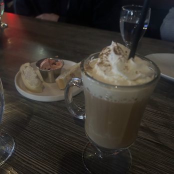 Black Barrel Tavern - Breakfast & Brunch Near Me - Chicago, Illinois Black Barrel Tavern - Breakfast & Brunch Near Me - Chicago, Illinois