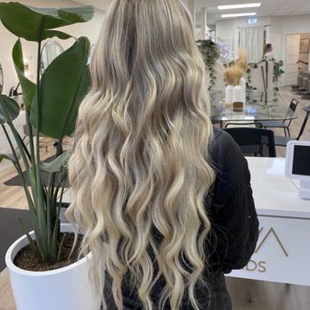 Moonstone Salon - Hair Salons Near Me - Lake Oswego, Oregon