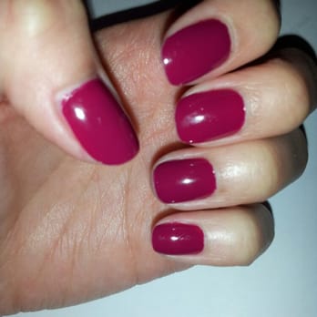 Nail Lounge - Classic mani, Miami beet - Nail Salons Near Me - Pasadena, California