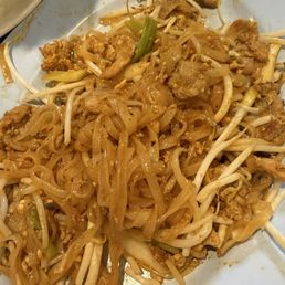 Pad Thai with chicken Pad Thai with chicken