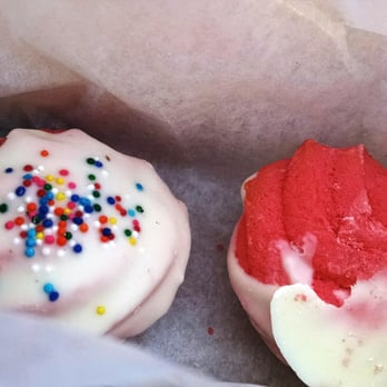 Mike's Pastry - Raspberry Cookies ($15/lb.) - Bakeries Near Me - Cambridge, Massachusetts Mike's Pastry - Raspberry Cookies ($15/lb.) - Bakeries Near Me - Cambridge, Massachusetts
